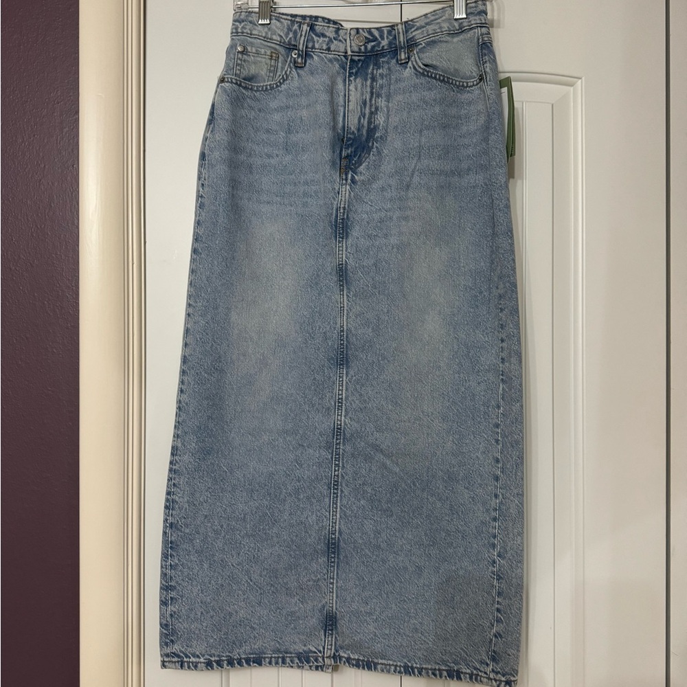 H&M denim skirt, NWT
